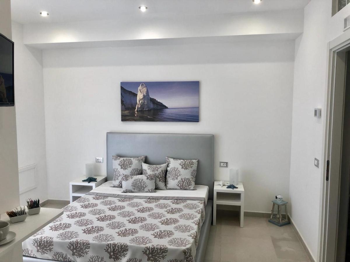 Accanto A Te - Charme Rooms Vieste Bagian luar foto