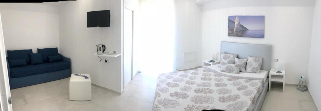 Accanto A Te - Charme Rooms Vieste Bagian luar foto